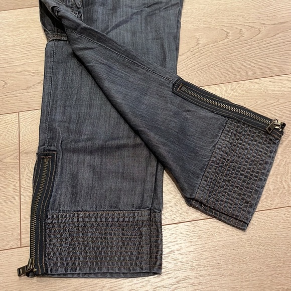 7 for All Mankind Style AN6236-F38 Mid Rise Cargo Ankle Jeans. - Picture 6 of 10